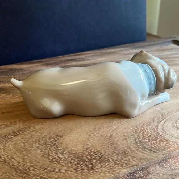 Lladro "Unlikely Friends" Figurine ~ Dog & Cat Napping ~ #6417 ~ Retired 2005 - Picture 3 of 5